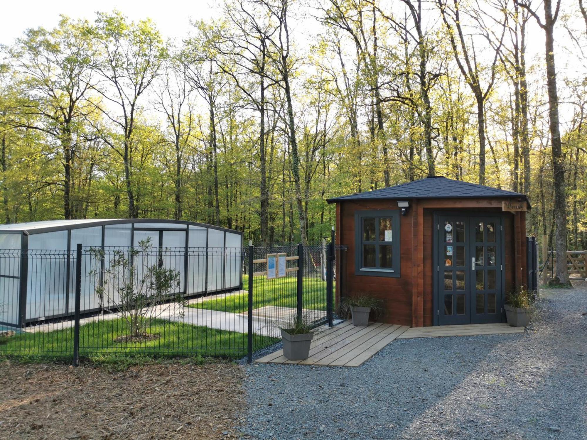 Hotel La Parenthese Meslandaise Exterior foto